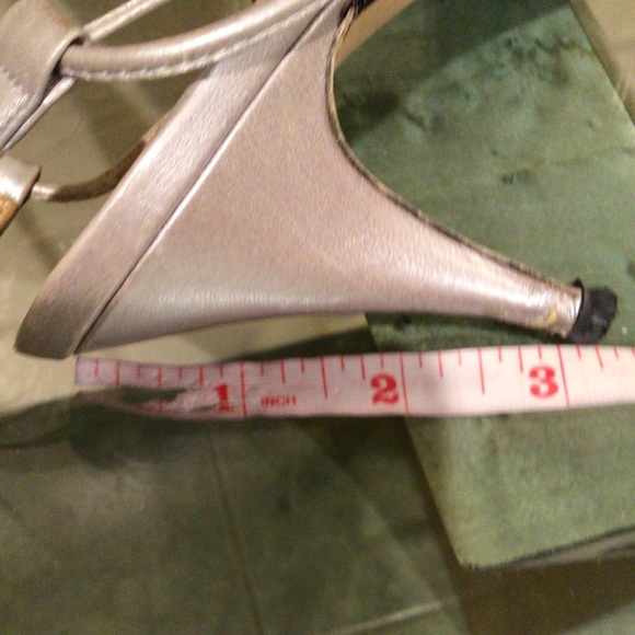 🎉2XHost Pick🎉Vintage bundled Silver Sling back pointy toe heeled shoes&clutch - Picture 6 of 7